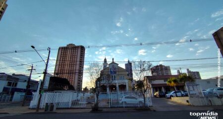 Em Campo Grande, o tempo permanece aberto, mas com frio, registrando mínima de 11°C e máxima de 23°C