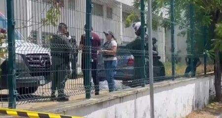 Tiroteio ocorreu na Escola Estadual Luiz Felipe, no Bairro Campos Velhos. Tiros foram disparados durante o intervalo das aulas.

