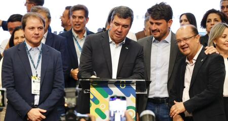 Sebrae/MS, Governo do Estado e Assomasul celebraram assinatura de acordos de gestão e entrega dos planos de desenvolvimento