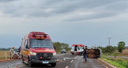 Vítimas voltavam de uma fazenda quando o carro capotou