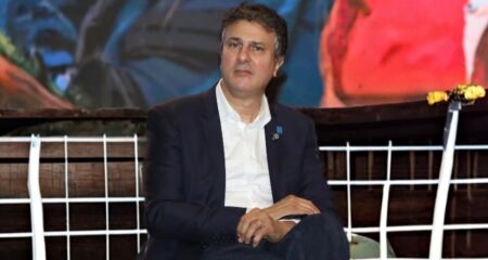 Ministro desviou do jeito que deu...