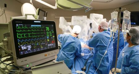 As cirurgias do aparelho digestivo foram realizadas por equipe médica de Mato Grosso do Sul e São Paulo