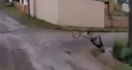 Vítima foi encontrada com fortes dores nas costas e escoriações nas mãos e pernas