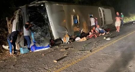 Coletivo transportava grupo que havia viajado da Bahia para compras em Santa Cruz do Capibaribe