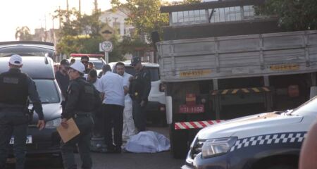 José Alves Santana teria esquecido de puxar freio de mão, quando foi arrastado pelo veículo no Pioneiros