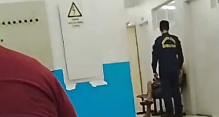 Testemunha diz que homem já foi outras vezes à unidade e tenta constranger médicas e enfermeiras
