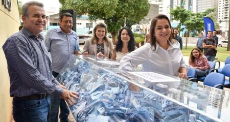 Adriane cortou pela metade desconto à vista