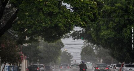 Após temporal de quarta-feira, fim de semana será de chuva no Estado