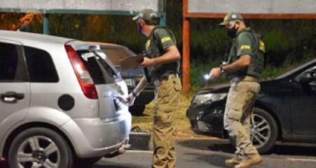 Durante o atendimento da ocorrência, o motorista se recusou a realizar o teste do bafômetro