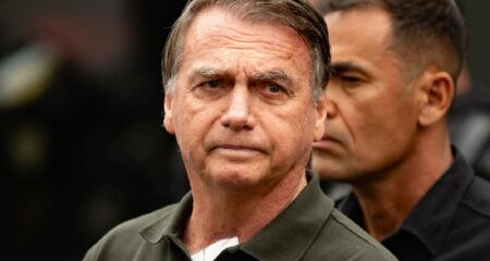 Todos os ministros da Primeira Turma votaram para rejeitar embargos do ex-presidente Jair Bolsonaro