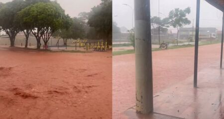 E as chuvas passam levando tudo em frente de comércio