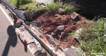 O acidente aconteceu na noite de ontem