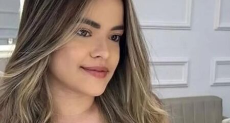 Segundo o procedimento policial, ferramentas como uma enxada de jardim e uma faca foram usadas para torturar a jovem