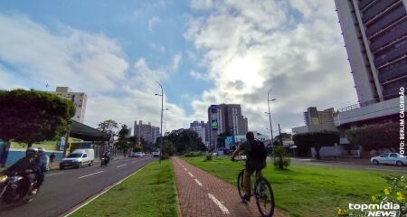 Segunda-feira há risco de tempestades isoladas e ventos fortes em algumas regiões do estado
