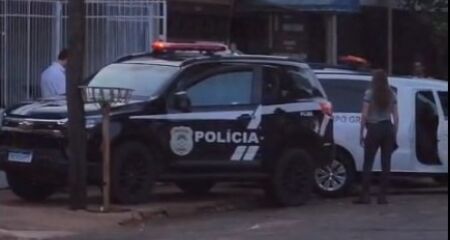 Imagens da polícia no local onde o cadáver foi encontrado