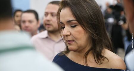 Adriane ignorou C&acirc;mara e rompeu di&aacute;logo 
