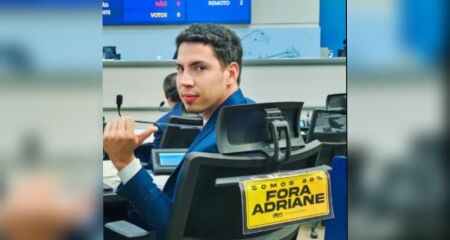 Jean criou cadeira do protesto na Câmara