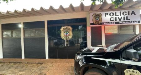 Corpo foi encontrado com marcas de tiros na cabeça na região da Linha Internacional