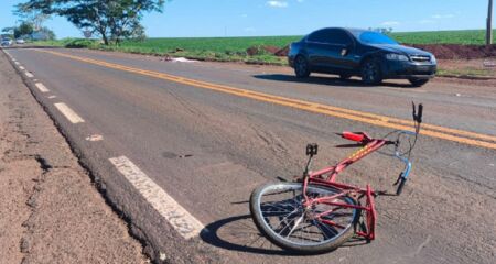 Jovem seguia pela BR-376 e, ao tentar atravessar a pista de um lado para o outro, foi atropelado por um veículo