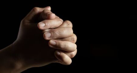 Criminoso atraía vítimas na internet prometendo fazer cicatrizes desaparecerem imediatamente