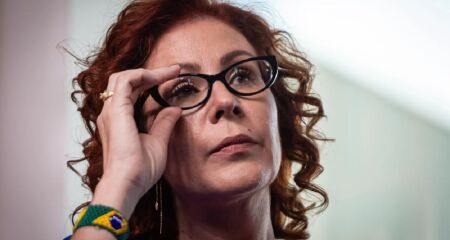 Ministro Alexandre de Moraes decidiu suspender decisão da Câmara que manteve mandato de Zambelli à revelia de decisão do STF