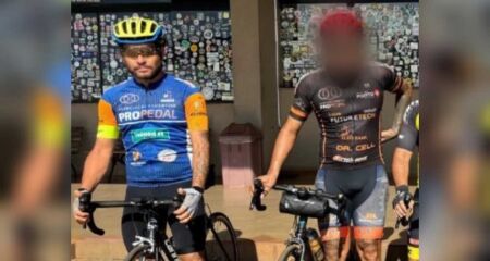 Amigos e familiares se despedem do ciclista que morreu durante prova 