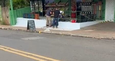 Homem seria usuário de drogas e foi socorrido em estado grave