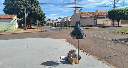 Acúmulo de lixo preocupa comunidade do bairro Universitário, que espera regularização da coleta