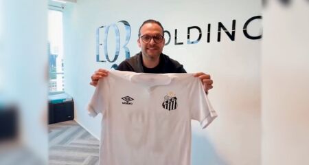 Peça rara doada por patrocinador é o destaque do bazar beneficente para Casa da União Lar de Santana