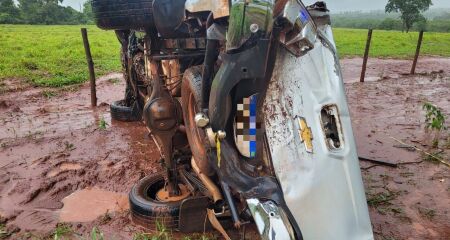 O corpo da vítima precisou ser retirado das ferragens