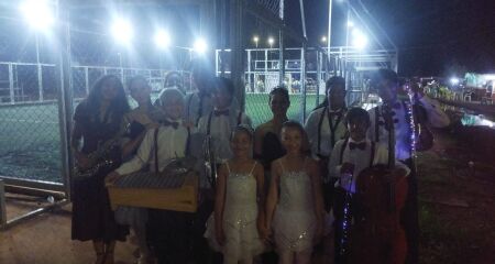 Apresentações natalinas seguem até sábado na Arena Esportiva do Zé Pereira