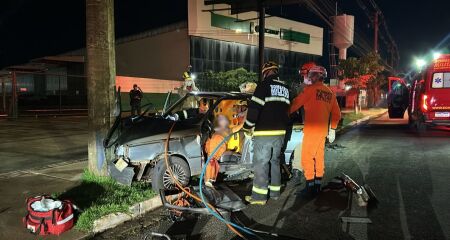 Duas crianças também foram resgatadas do veículo