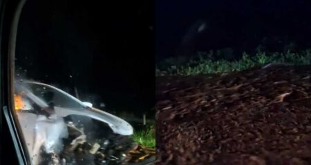 A cena do carro submerso assustou pessoas que passavam pelo local