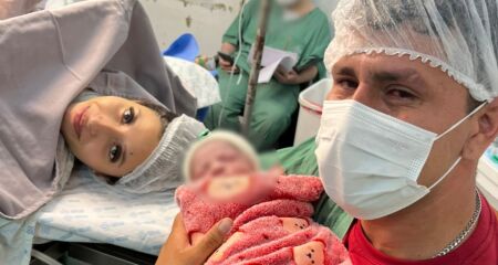 Jovem enfrenta rotina de dor enquanto est&aacute; no puerp&eacute;rio