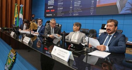 Deputados aprovaram texto em 1&ordm; turno 