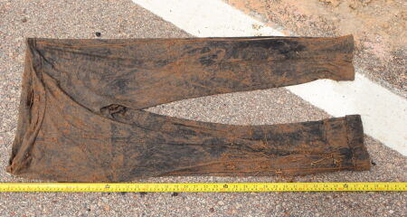 Pol&iacute;cia identificou que a v&iacute;tima usava cal&ccedil;a de moletom preta