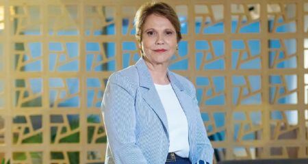 Senadora afirma que ainda n&atilde;o recebeu convite formal, mas se sente preparada caso seja convidada