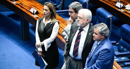 Senadora de MS votou a favor de Lulinha
