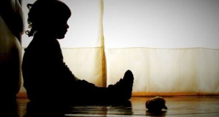 Ele afirma que vem sendo impedido pela m&atilde;e da crian&ccedil;a de manter contato com o filho