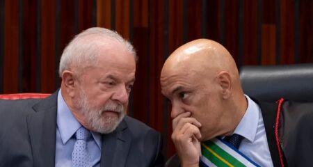 Moraes interfere contra fam&iacute;lia Bolsonaro