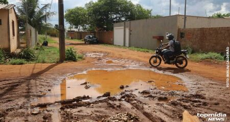 Moradores relatam que provid&ecirc;ncias j&aacute; foram solicitadas, mas ainda n&atilde;o houve resposta