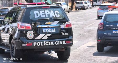 O home teria sido expulso da casa momentos antes de tentar invadir o local 
