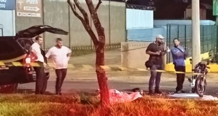 Equipes de resgate e da Pol&iacute;cia Militar j&aacute; est&atilde;o no local