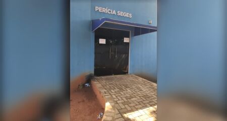 Sofrendo de crises de ansiedade e burnout, educadora teme voltar para a sala de aula