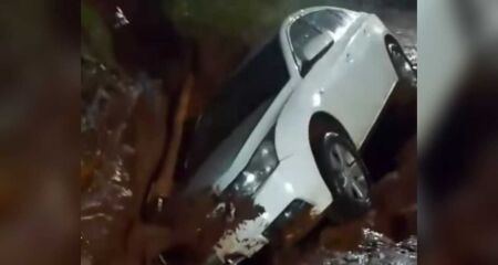 Ainda chovia bastante no momento do incidente