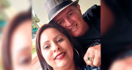 O homem matou a ex-mulher com disparos de arma de fogo 