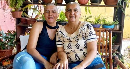 Irm&atilde;s que cresceram nas ruas e em abrigos enfrentaram, perdas e doen&ccedil;as graves, mas seguem unidas na busca pela sobreviv&ecirc;ncia