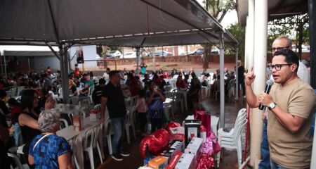 Evento promovido pelo presidente da C&acirc;mara Municipal chega &agrave; d&eacute;cima edi&ccedil;&atilde;o com almo&ccedil;o e presta&ccedil;&atilde;o de servi&ccedil;os