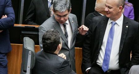 Ap&oacute;s rejei&ccedil;&atilde;o de Messias pelo Senado, governo admite embate com Congresso, aposta em press&atilde;o nas redes e prepara a&ccedil;&atilde;o na Corte