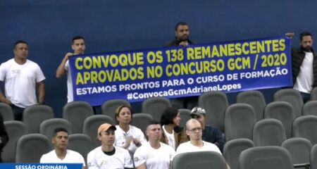 Manifestantes cobraram chamamento 